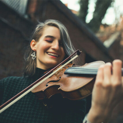 Bella, violin teacher at Maestro Musicians Academy in Lexington, MA